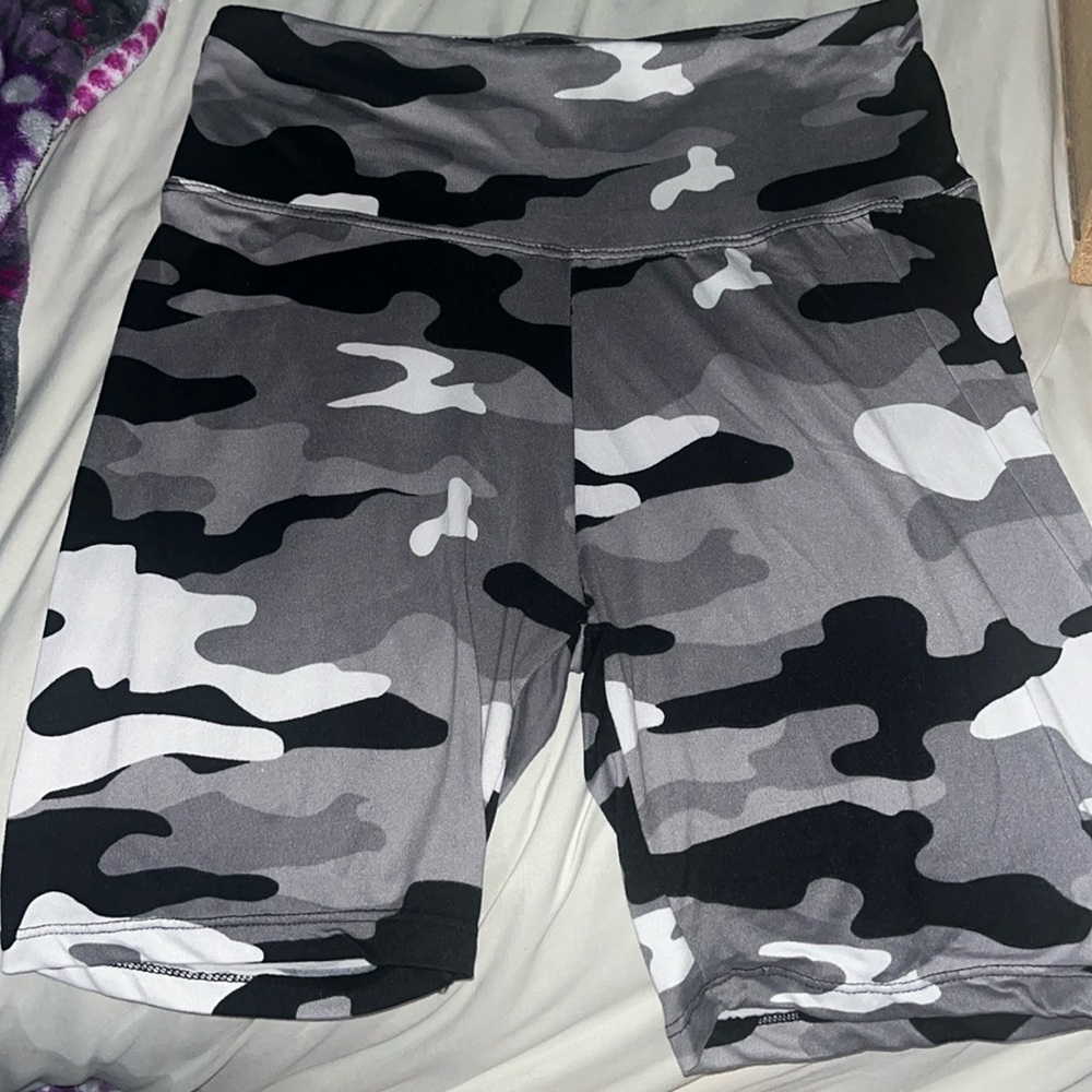 Camo spandex